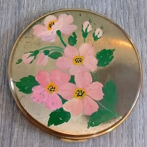 Vintage Volupté Flower Compact